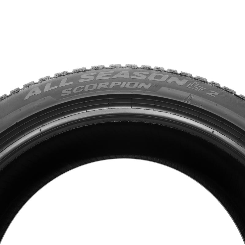 Pirelli  SCORPION ALL SEASON SF2 235/65 R18