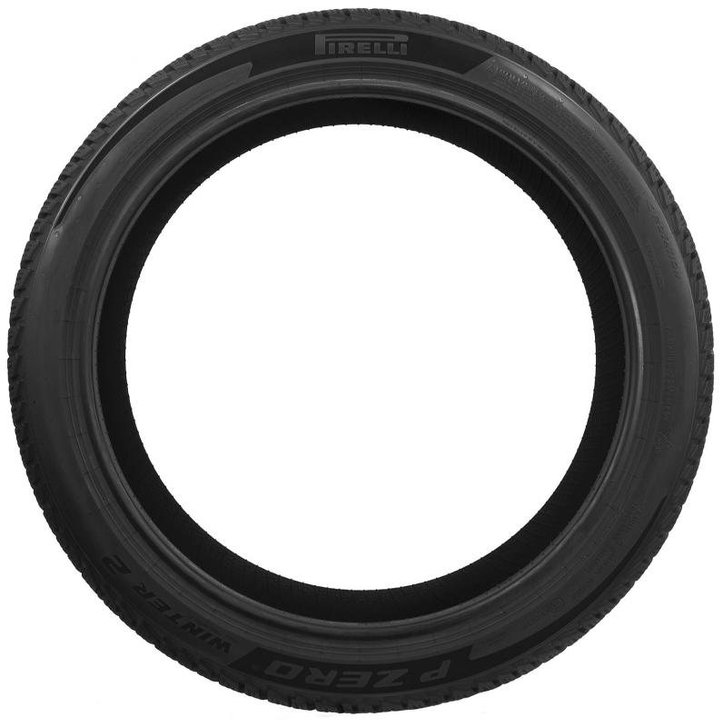 Pirelli  P ZERO WINTER 2 235/45 R18
