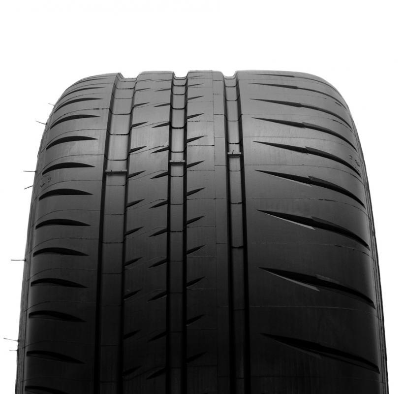 Michelin  PILOT SPORT CUP 2 CONNECT 235/35 R20