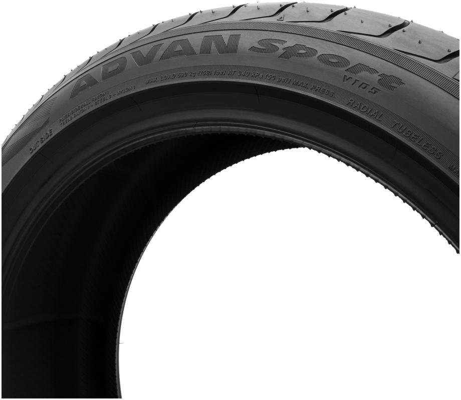 Yokohama  ADVAN Sport V105 255/55 R18