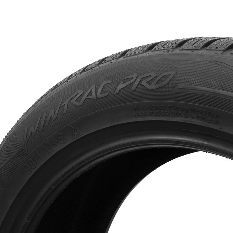 Vredestein  WINTRAC PRO 215/40 R17