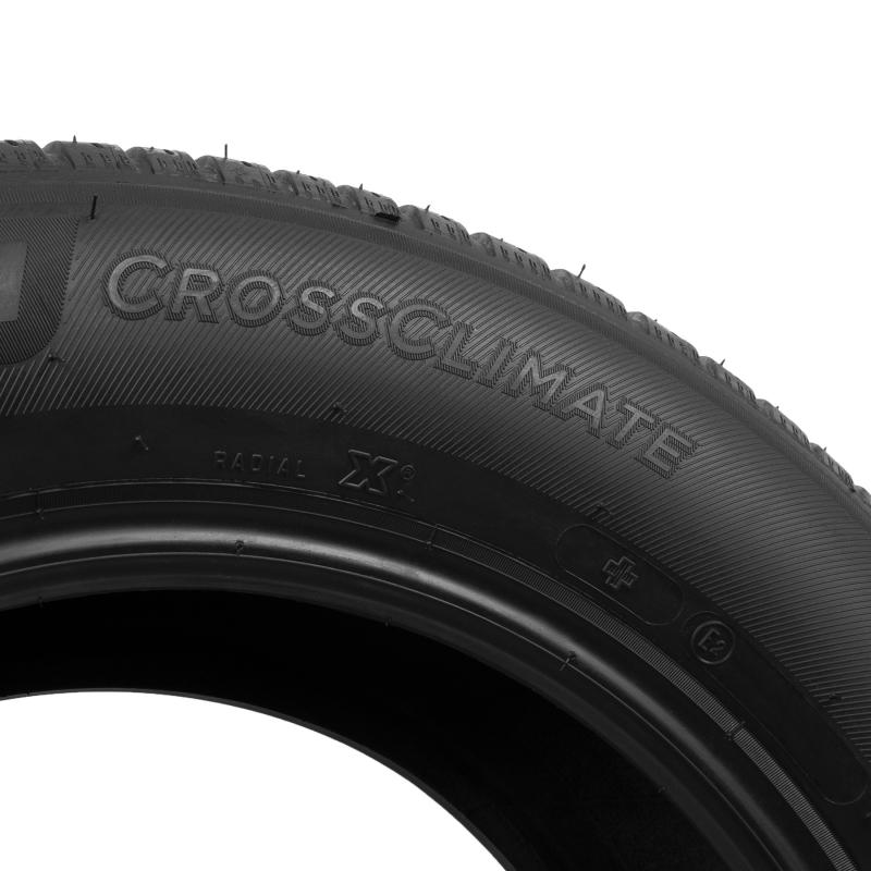 Michelin  CROSSCLIMATE+ 225/40 R18