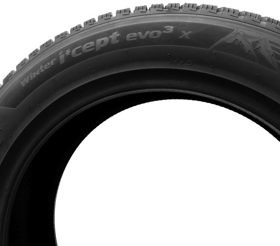 Hankook  WINTER I*CEPT EVO3 X W330A 255/65 R17